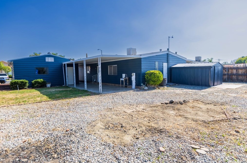43374 Olive Ave, Hemet CA  92544-1951 exterior