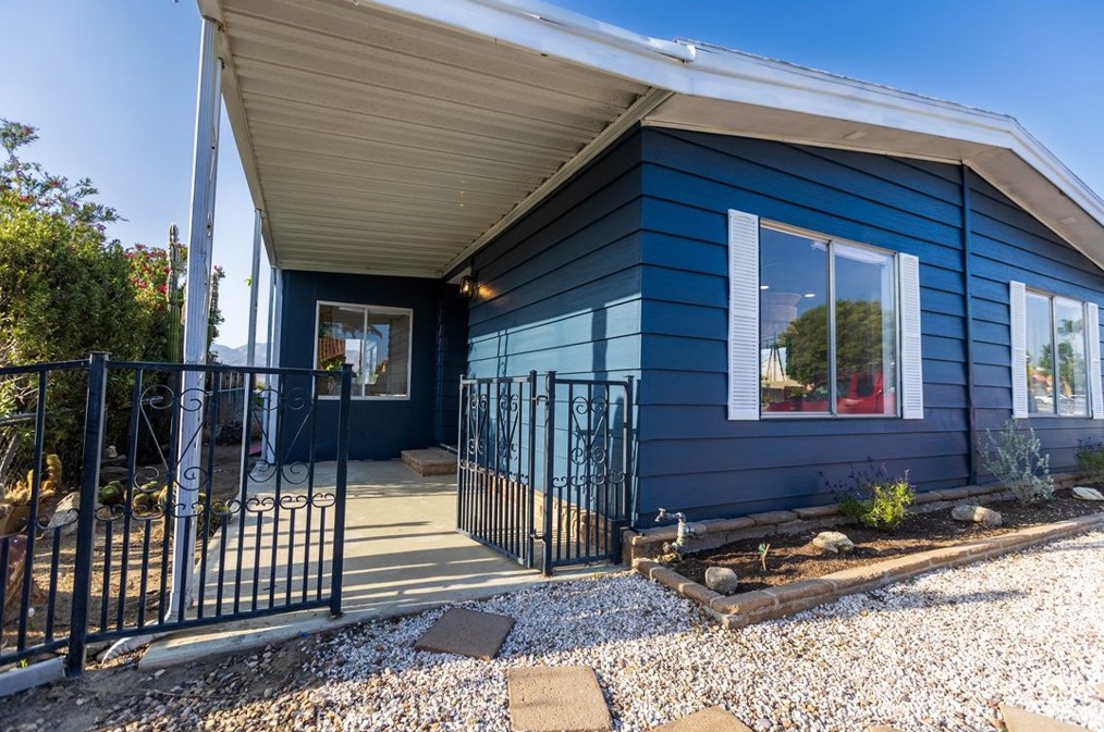 43374 Olive Ave, Hemet CA  92544-1951 exterior