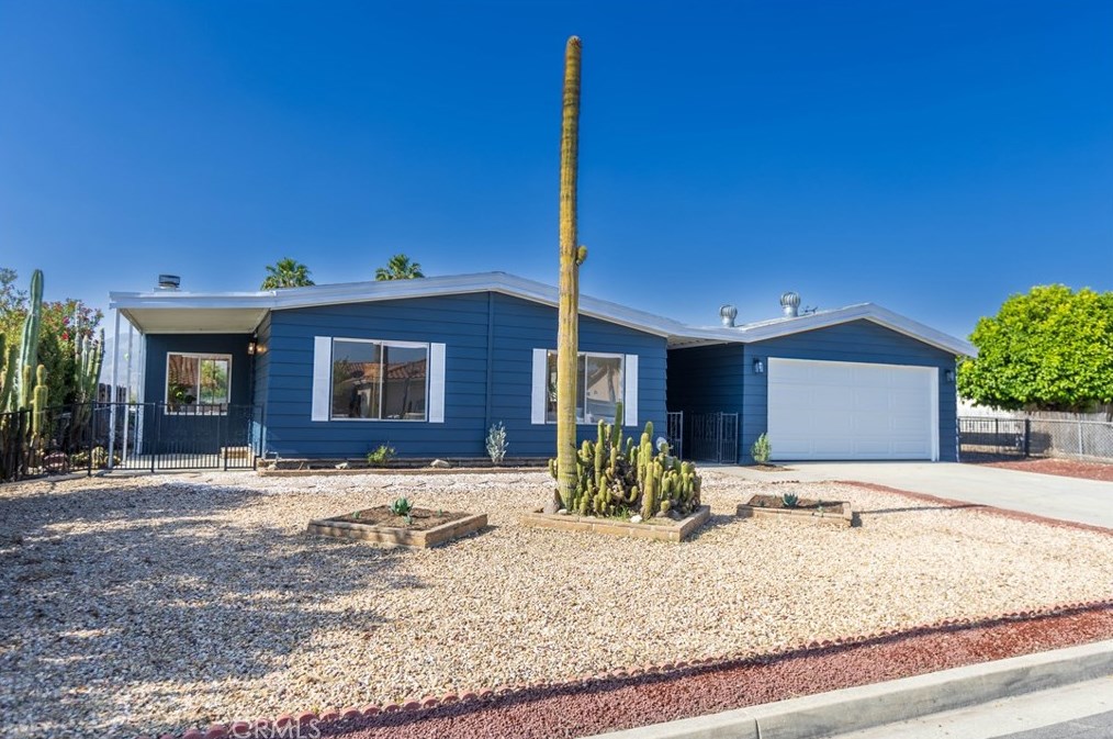 43374 Olive Ave, Hemet CA  92544-1951 exterior