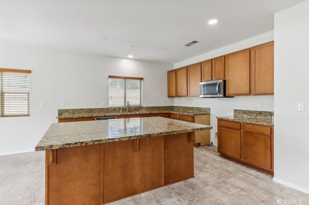 1315 Shamrock Way, Beaumont CA  92223-8460 exterior