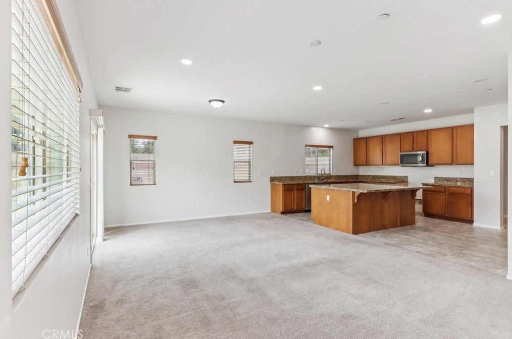 1315 Shamrock Way, Beaumont CA  92223-8460 exterior