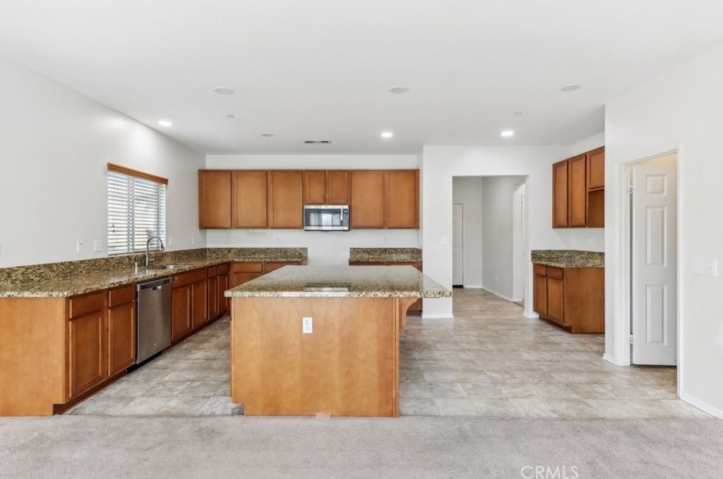 1315 Shamrock Way, Beaumont CA  92223-8460 exterior