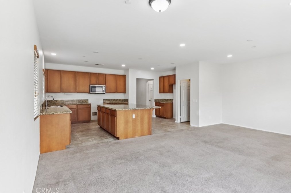 1315 Shamrock Way, Beaumont CA  92223-8460 exterior