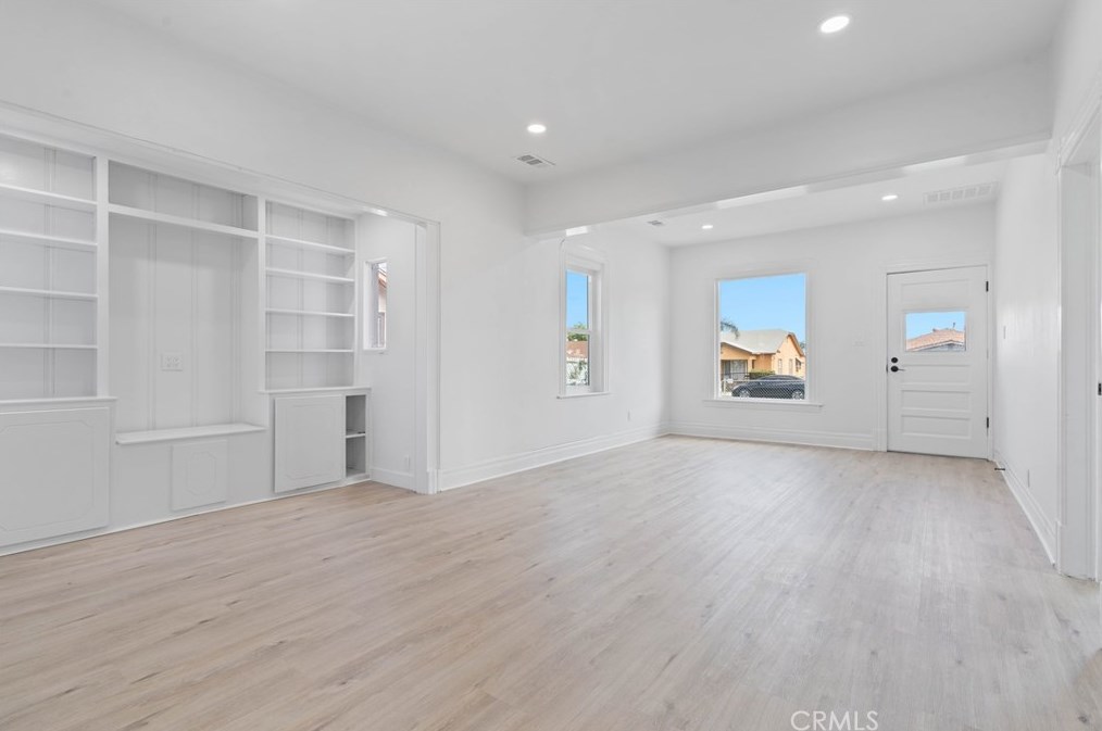 25506 Fisher St, San Bernardino CA  92404-6418 exterior