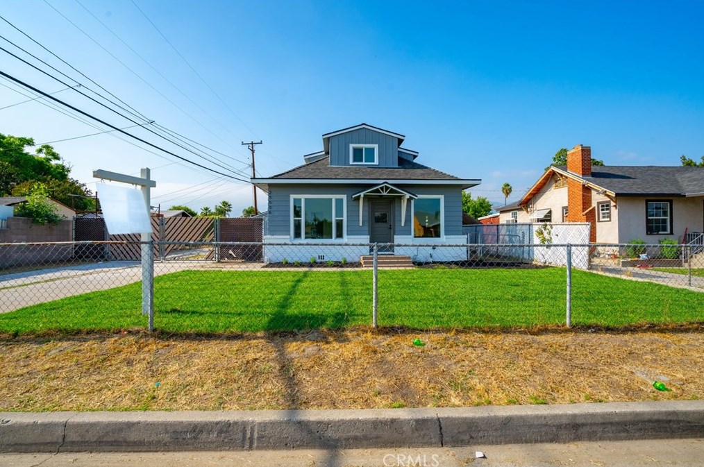 25506 Fisher St, San Bernardino CA  92404-6418 exterior