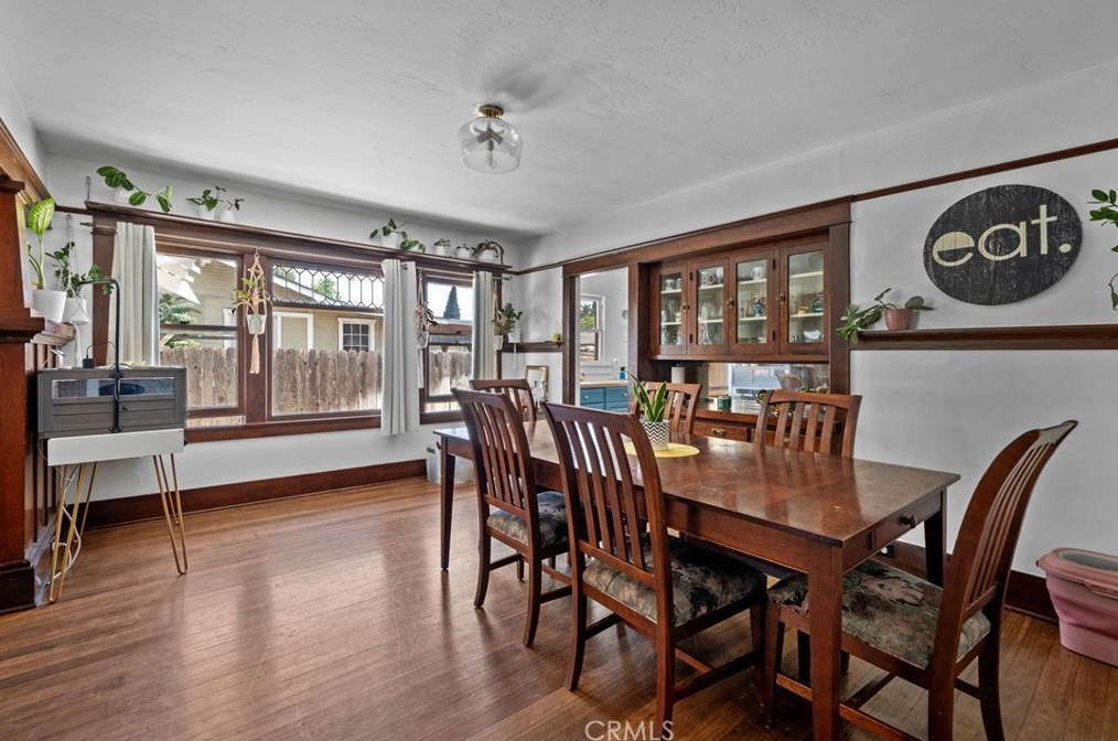 3944 Linwood Pl, Riverside CA  92506-1890 exterior
