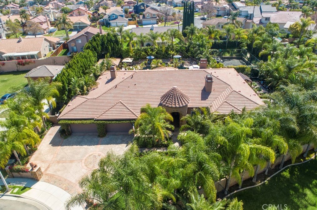 584 C L Fleming Cir, Corona, CA 92881-3592