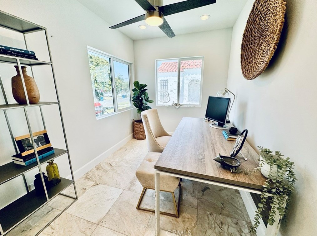 542 103rd St, Los Angeles CA 90044-4538 exterior