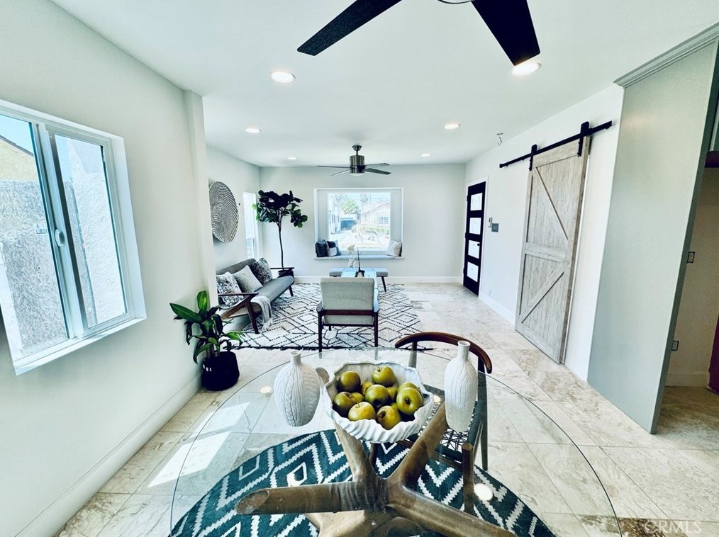 542 103rd St, Los Angeles CA 90044-4538 exterior