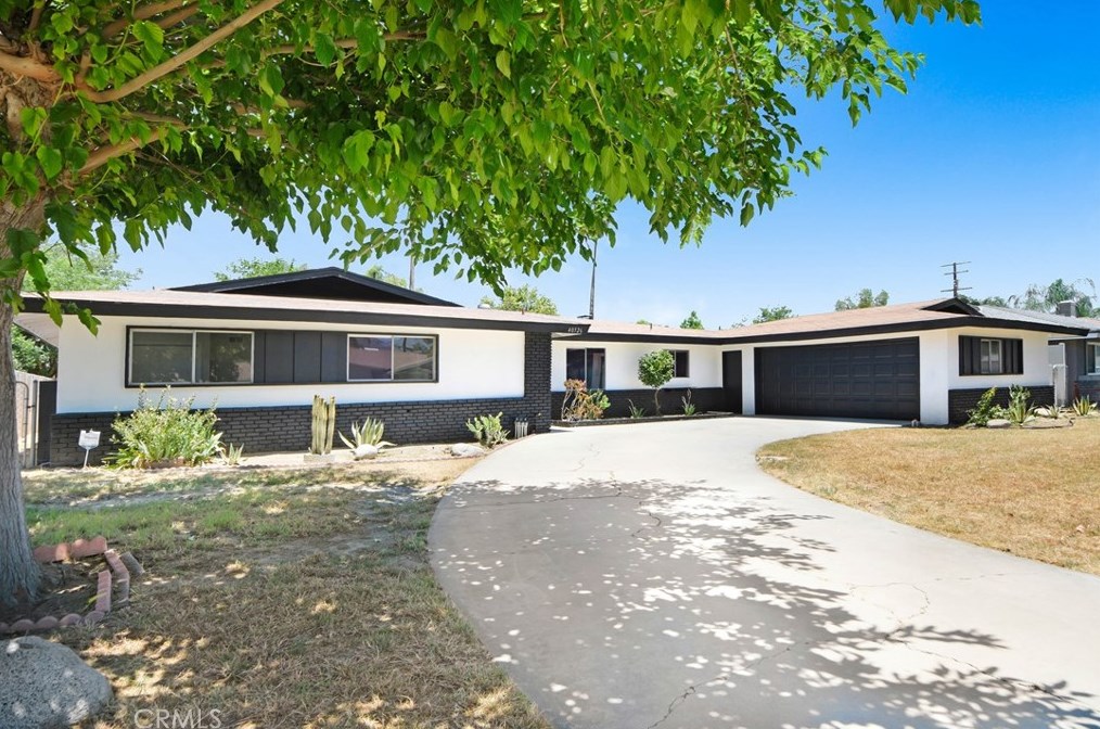 40526 Sanalamar Dr, Hemet, CA 92544-7320