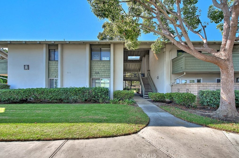 8633 Portola Ct #16e, Huntington Beach, CA 92646