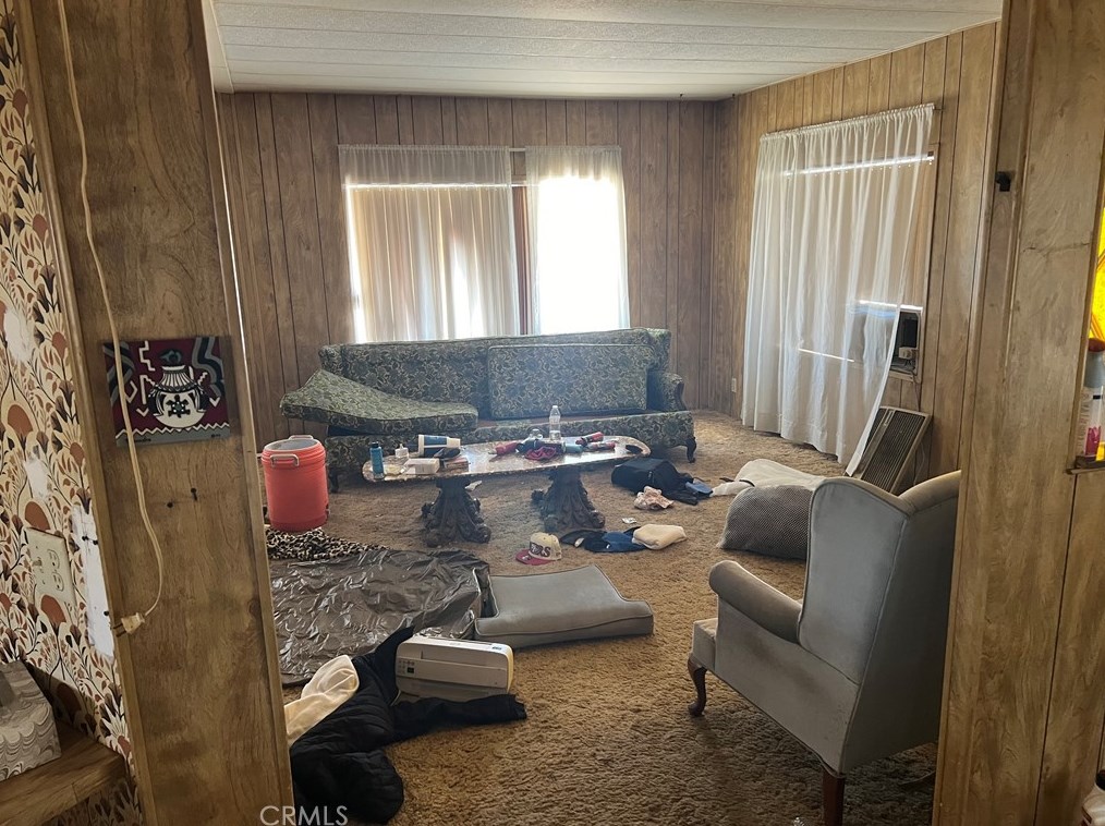 13878 Victoria Dr, Victorville, CA 92395
