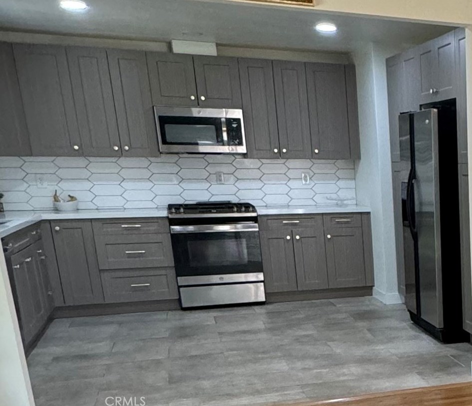 12595 Mirado Ave, Colton, CA 92313