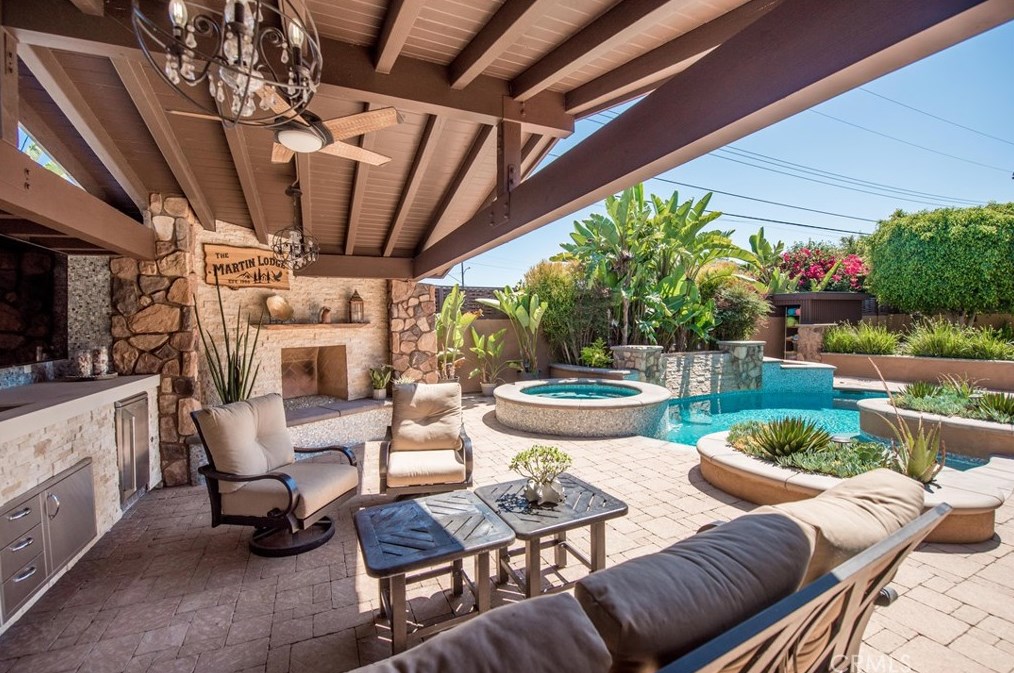 1914 W Random Dr, Anaheim, CA 92804