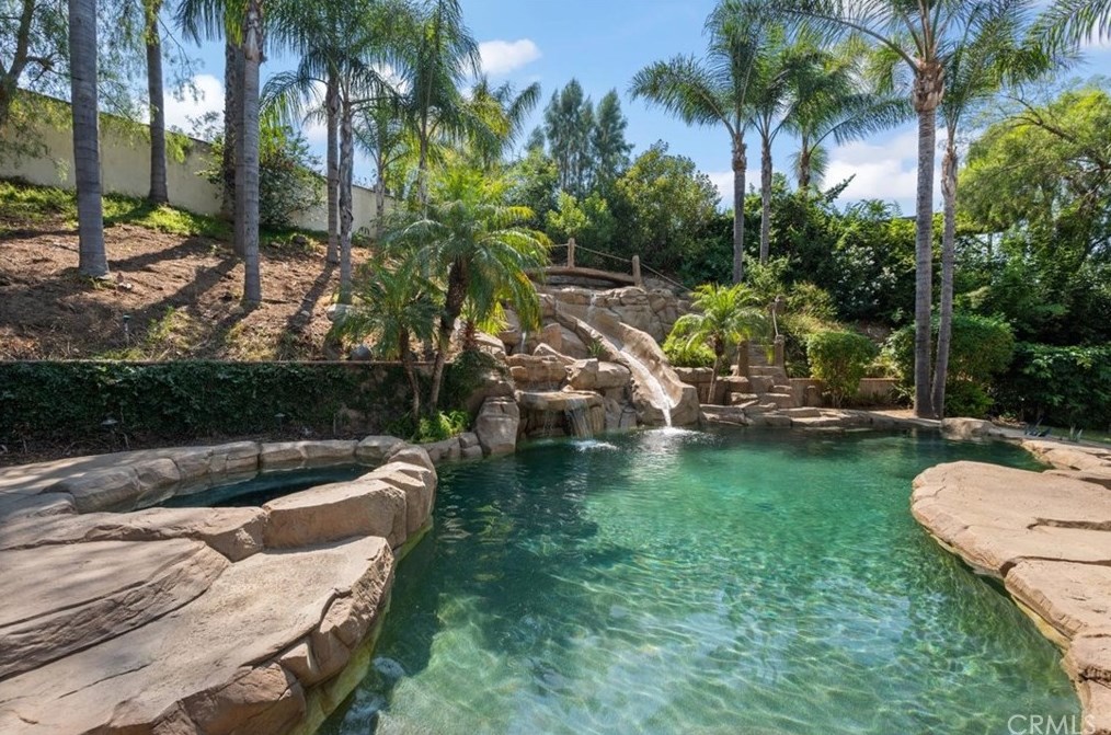 115 S Eucalyptus Dr, Anaheim, CA 92808