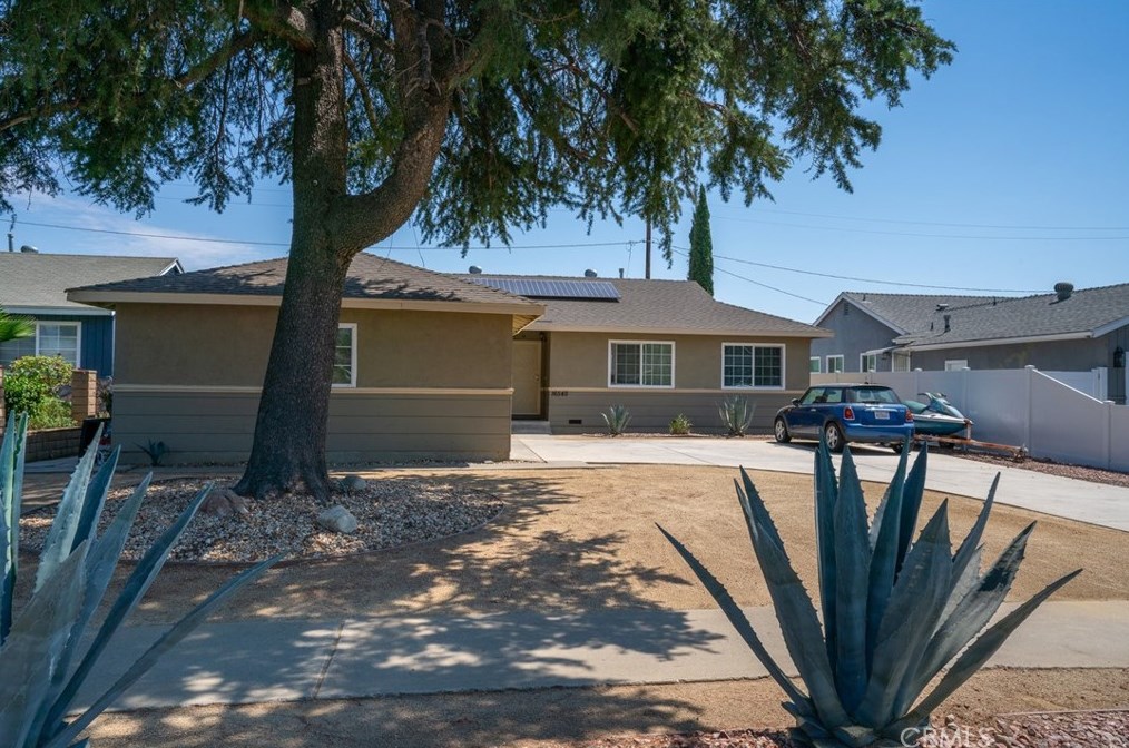 16545 Barbee St, Fontana, CA 92336