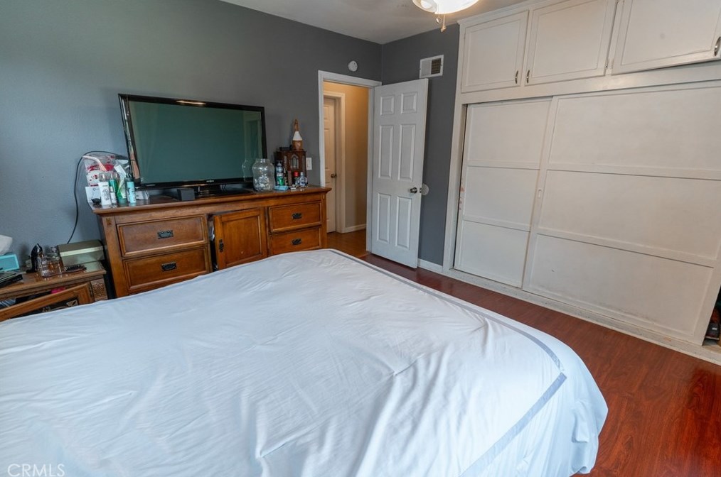 16545 Barbee St, Fontana CA  92336-2567 exterior