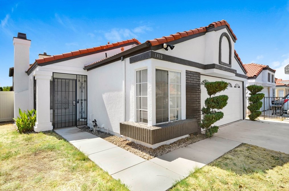 1498 Ashbury Way, Perris, CA 92571