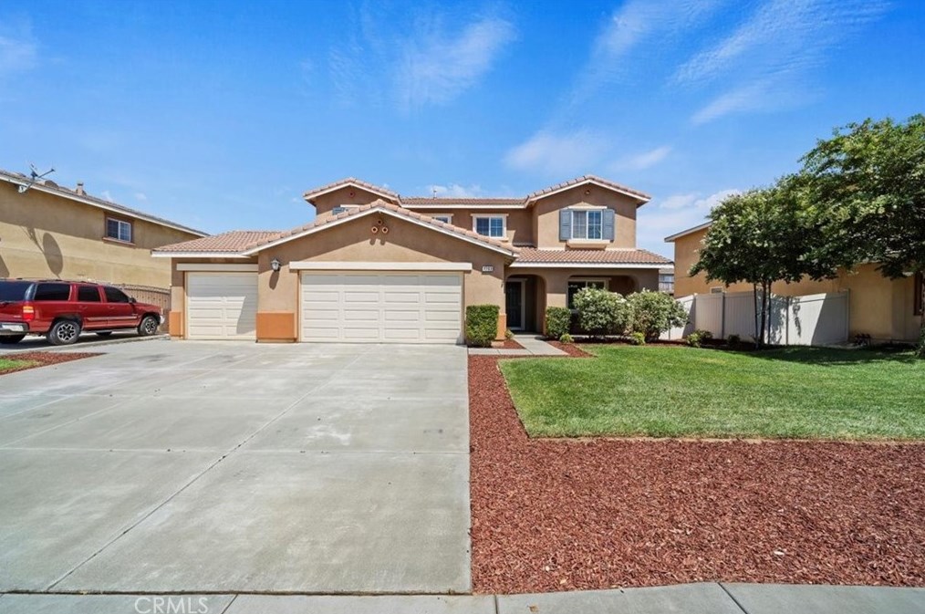 4333 Almaterra Dr, Perris, CA 92571