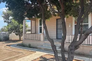 115 N Victoria Ave, Corona, CA 92879 - Photo 2