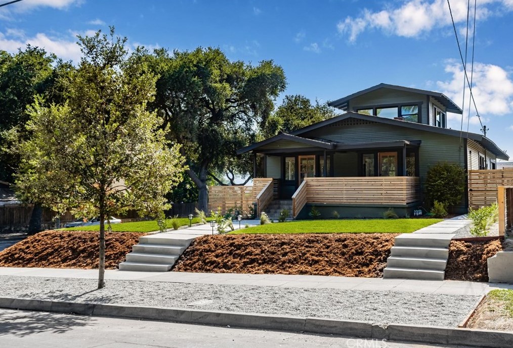 1901 Navarro Ave, Pasadena CA  91103-1551 exterior
