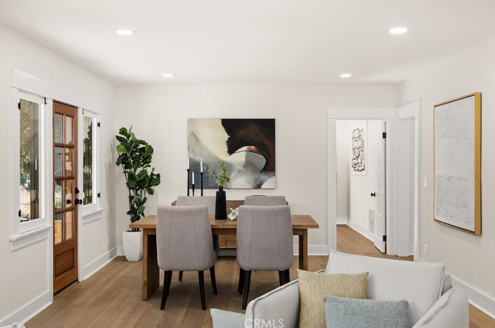 1901 Navarro Ave, Pasadena CA  91103-1551 exterior