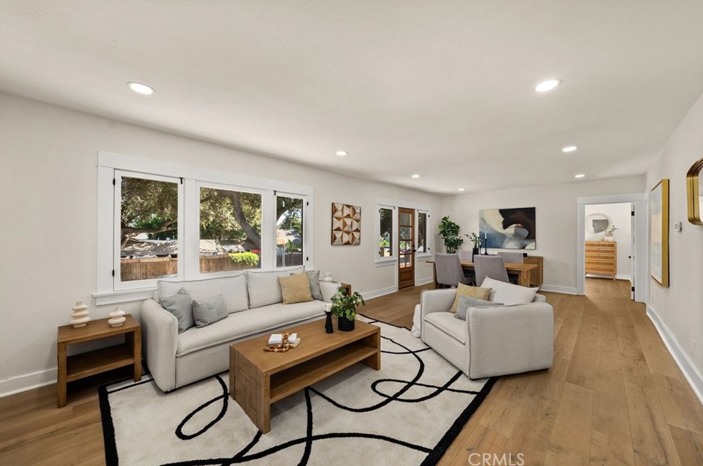 1901 Navarro Ave, Pasadena CA  91103-1551 exterior