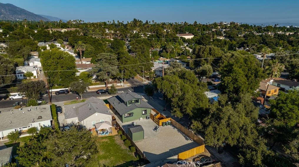 1901 Navarro Ave, Pasadena CA  91103-1551 exterior