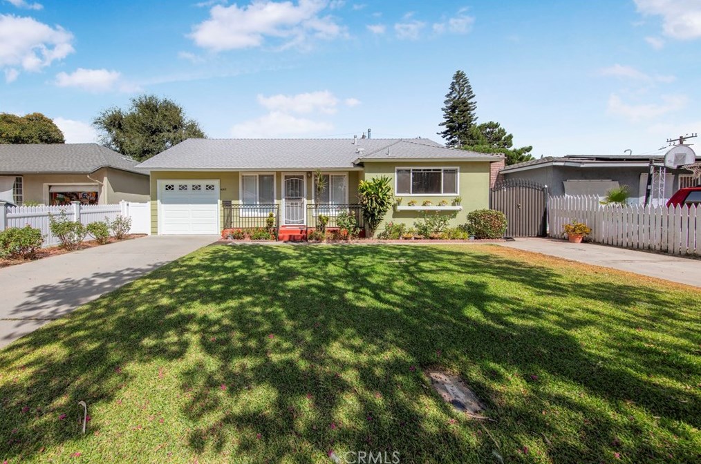 4042 N Yaleton Ave, Covina, CA 91722