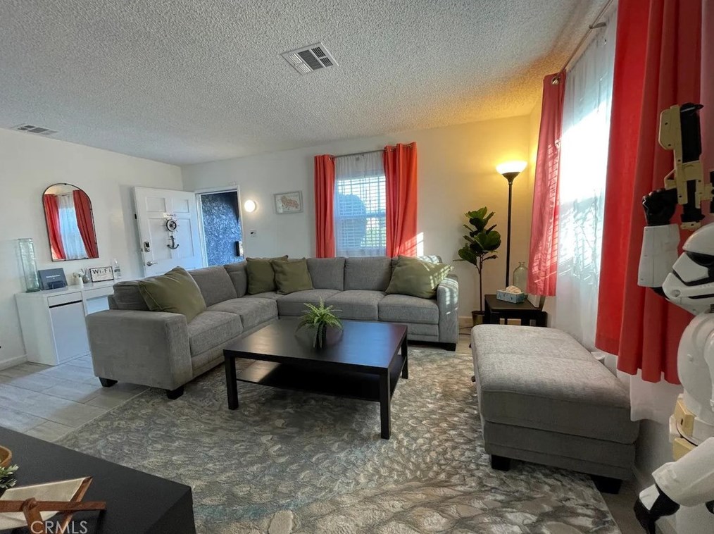15133 Bellflower Blvd, Bellflower, CA 90706-3710