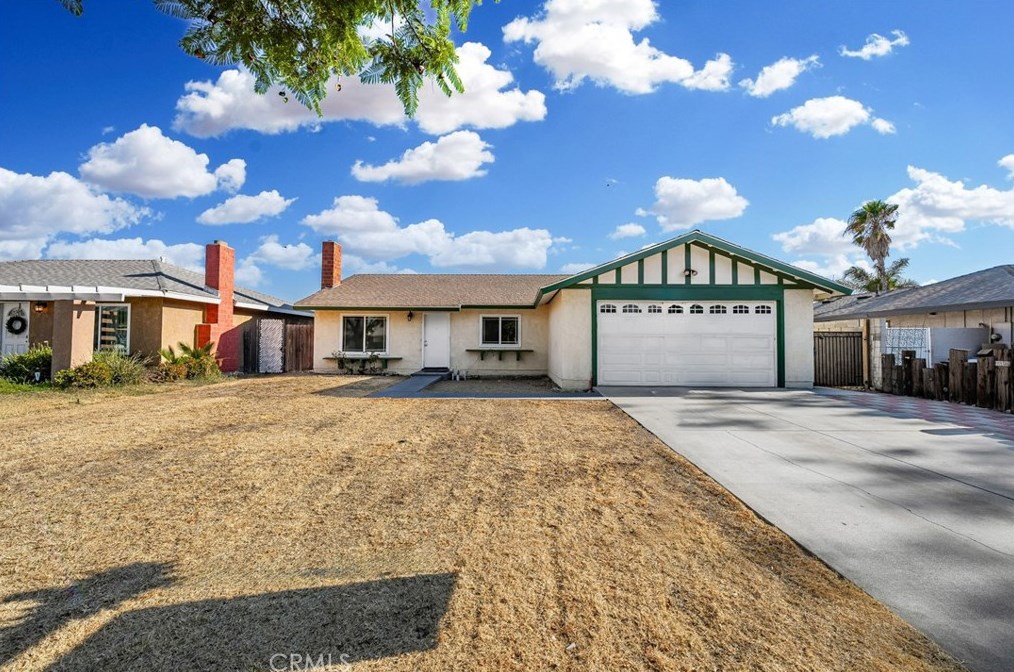 16015 Elaine Dr, Fontana, CA 92336