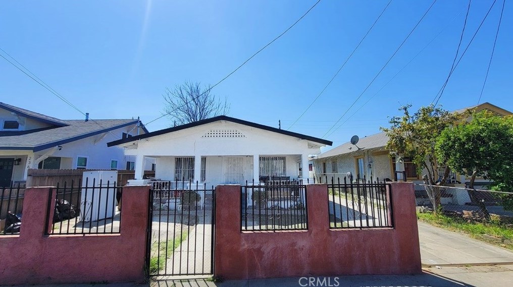 242 58th St, Los Angeles CA  90011-4836 exterior