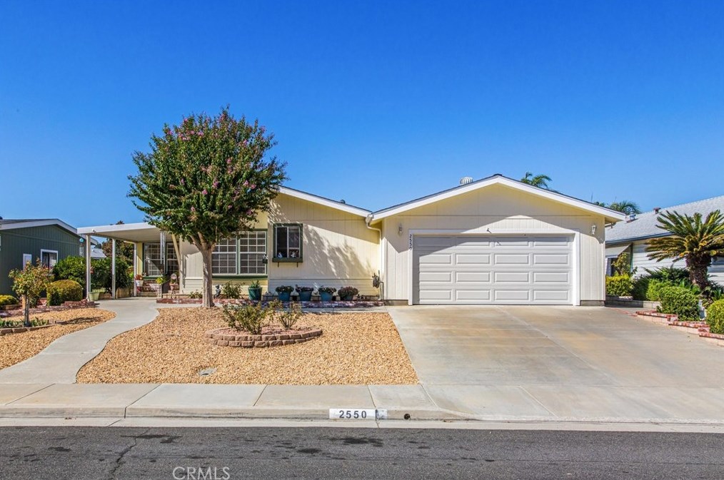 2550 Peach Tree St, Hemet, CA 92545-7736
