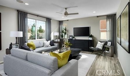 43892 Hampton St, Lancaster, CA 93536