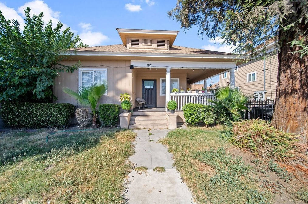 708 9th St, San Bernardino CA  92410-4008 exterior