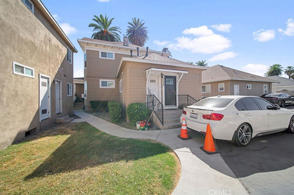 708 9th St, San Bernardino CA  92410-4008 exterior