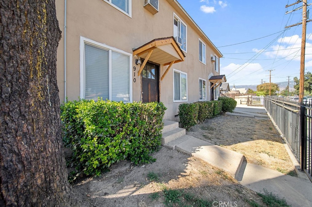 708 9th St, San Bernardino CA  92410-4008 exterior