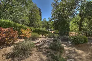 23167 Brookside Rd, Crestline, CA 92325 - Photo 36