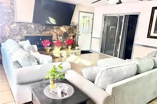 17626 Orange Ct, Fontana, CA 92335 - Photo 12