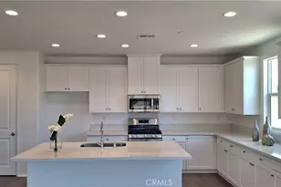 2685 Moonshimmer St, Hemet, CA 92543 - Photo 2