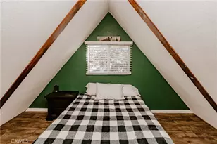 298 Holmes Ln, Sugarloaf, CA 92386 - Photo 22