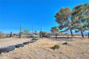45757 Paddington Rd, Lucerne Valley, CA 92356 - Photo 14