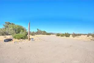 45757 Paddington Rd, Lucerne Valley, CA 92356 - Photo 16