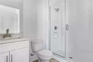 27333 Creekwood Ln, Valencia, CA 91381 - Photo 6
