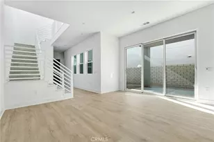 27345 Creekwood Ln, Valencia, CA 91381 - Photo 6