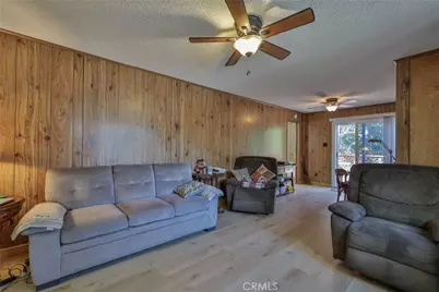 22945 Redwood Way, Crestline, CA 92325 - Photo 12