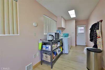 22945 Redwood Way, Crestline, CA 92325 - Photo 22