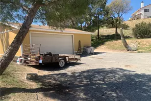 14250 Howe Pl, Beaumont, CA 92223 - Photo 12