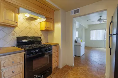 9408 Poplar Avenue, Fontana, CA 92335 - Photo 22