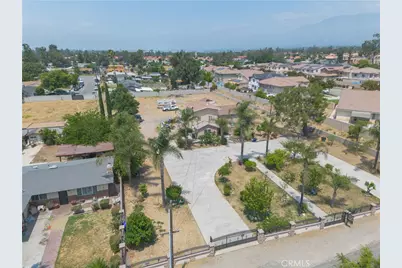 9408 Poplar Avenue, Fontana, CA 92335 - Photo 4